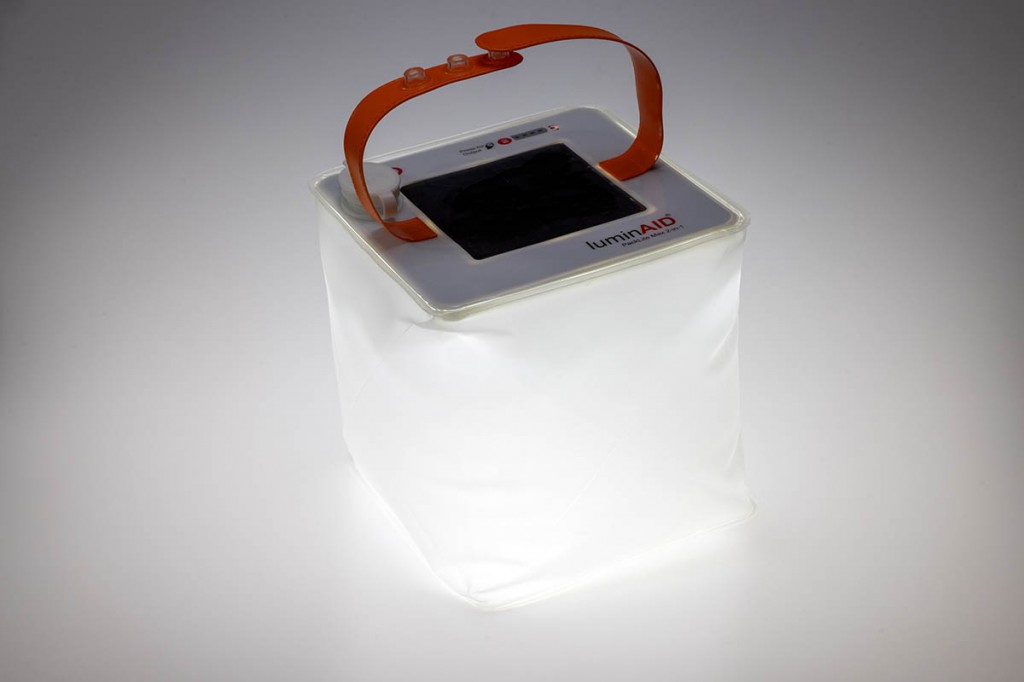 LuminAID Paclite Max 2-in1 Power Lantern. Photo: Bob Smith Photography