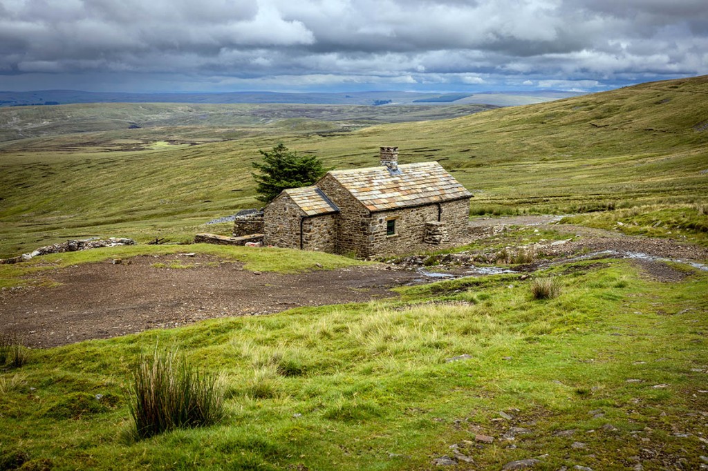 The newly restored Greg's Hut bothy. Photo: Bob Smith Photography